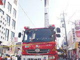 東京消防庁のご協力によるはしご車体験